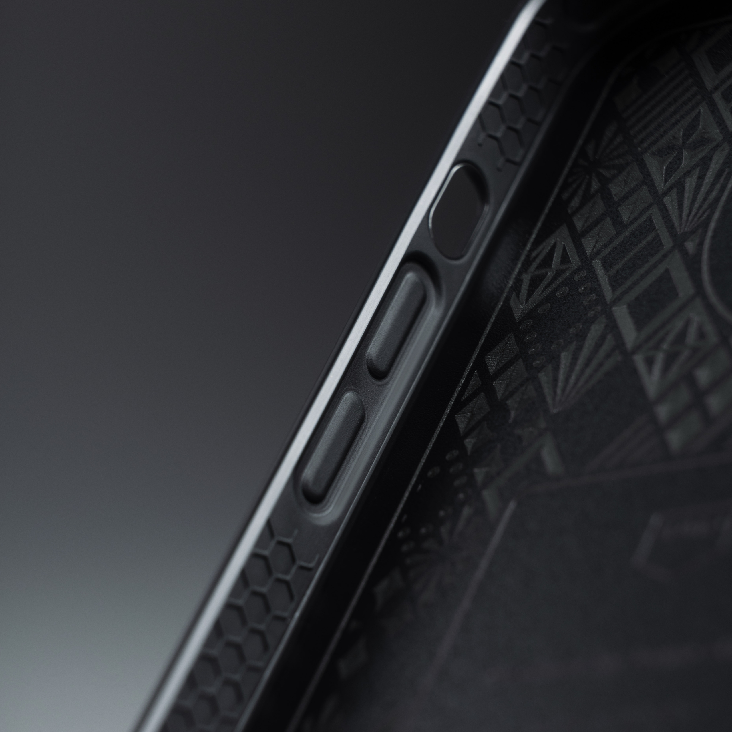 Чехол Shine Carbon Abstract