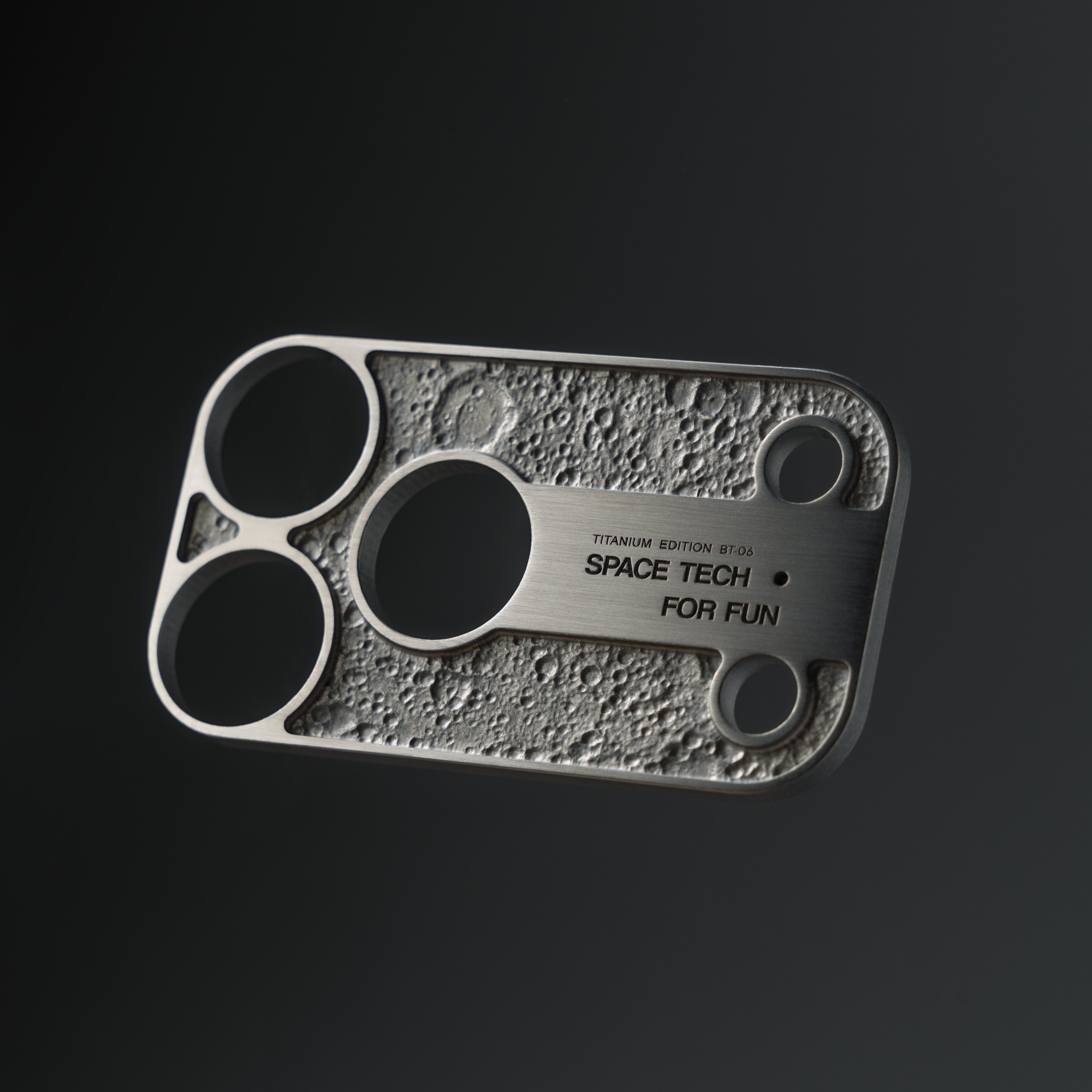 Чехол Титан