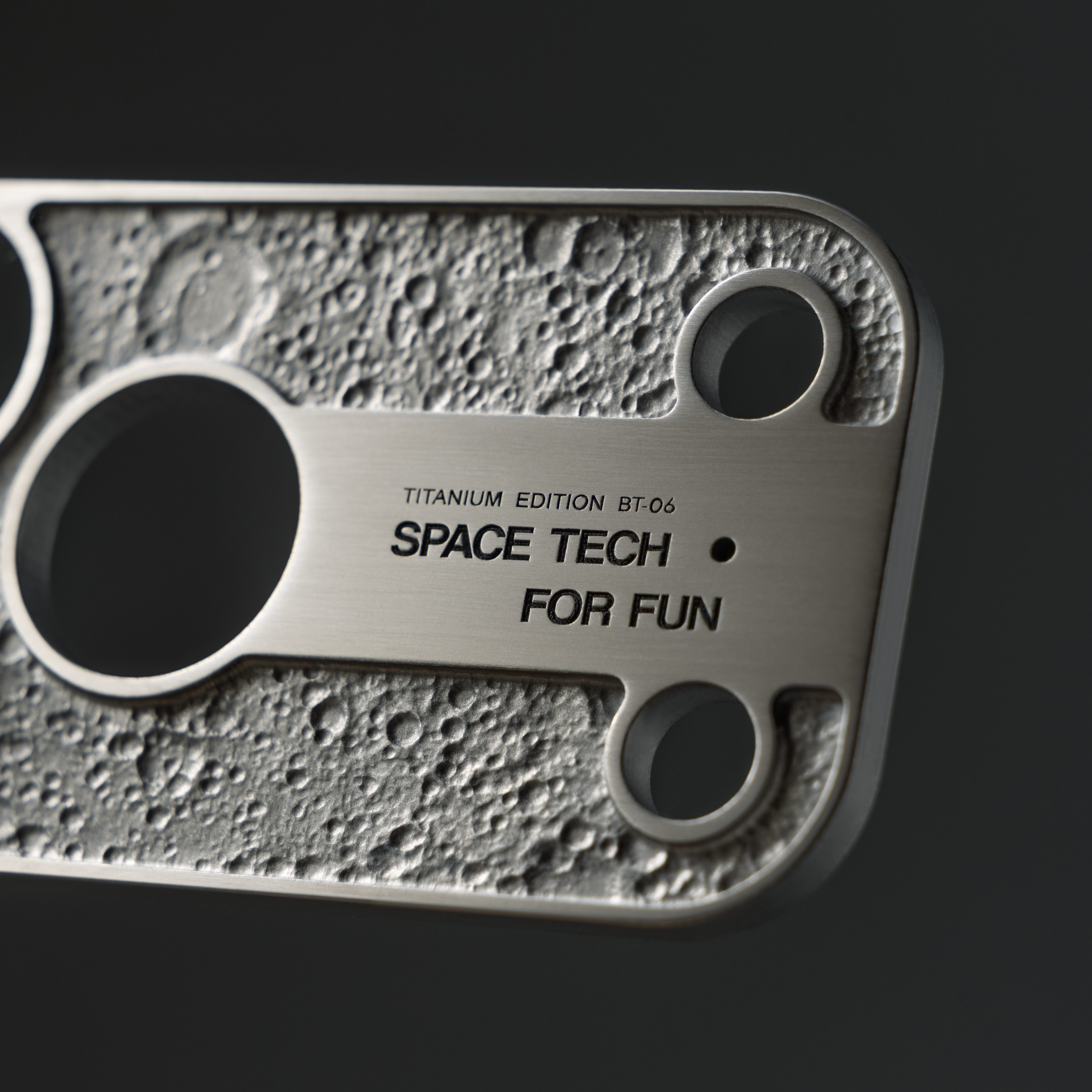 Чехол Титан